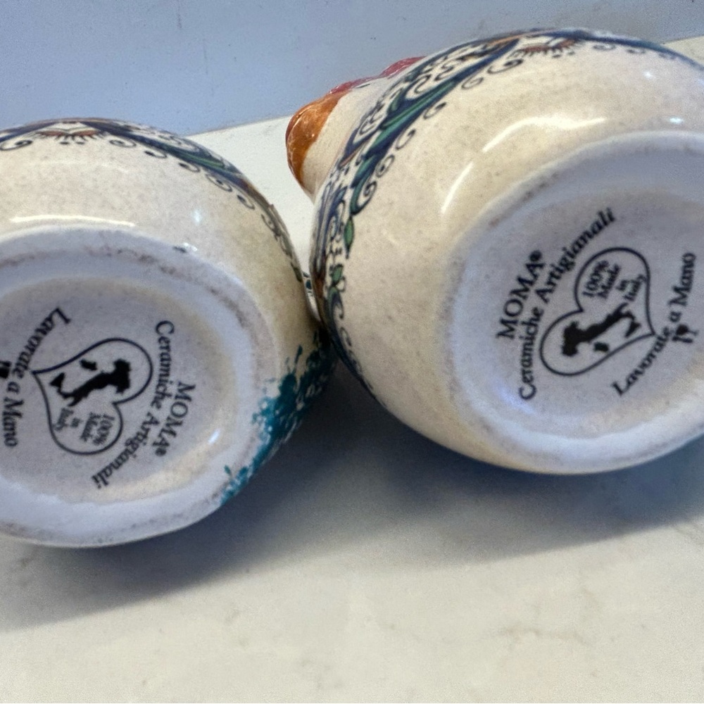 Set hand painted Italian petite creamers - Picture 8 of 10